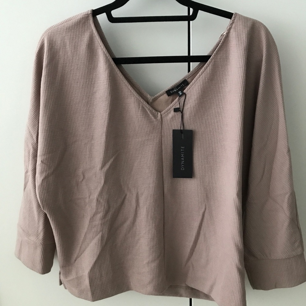 Dynamite v front and back slightly ribbed sweater